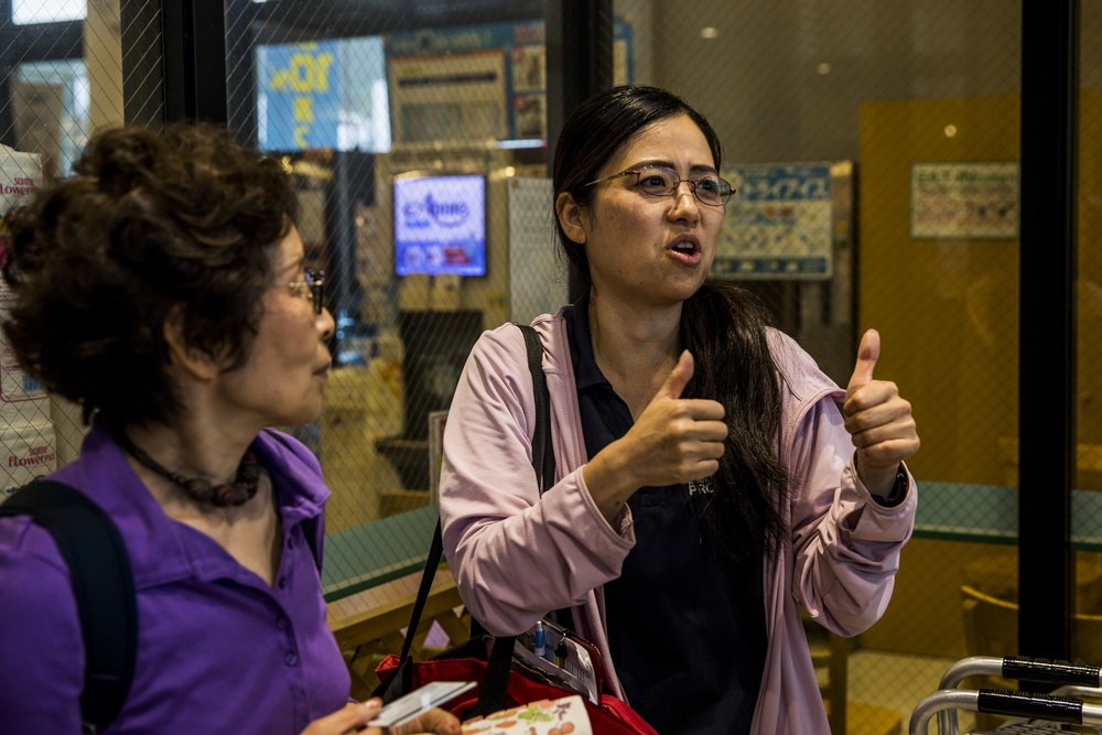 MCAS Iwakuni residents learn how to grocery shop