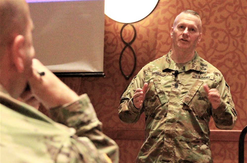 Senior Enlisted Advisor to the Chairman of the Joint Chiefs of Staff Speaks at Illinois Guard Conference