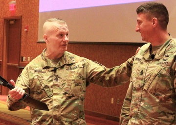 Senior Enlisted Advisor to the Chairman of the Joint Chiefs of Staff Speaks at Illinois Guard Conference