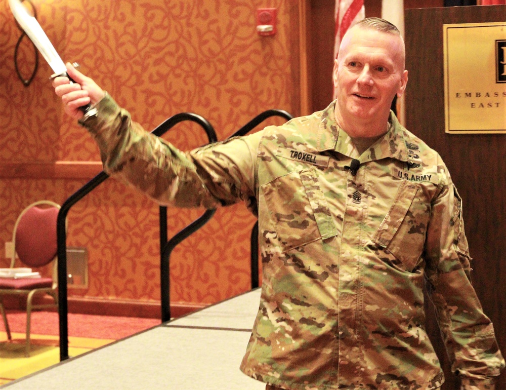 Senior Enlisted Advisor to the Chairman of the Joint Chiefs of Staff Speaks at Illinois Guard Conference