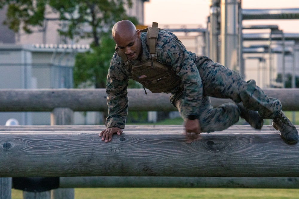 MCAS Iwakuni Marines obstacle course pt