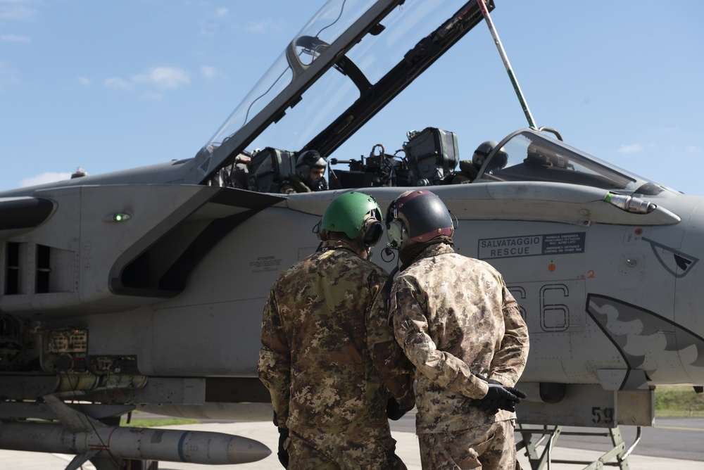 52nd FW hosts Italian air force during aviation rotation