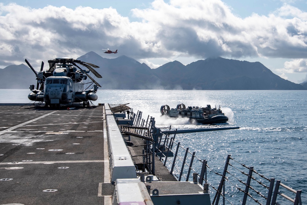 USS Somerset Participates in AECE 19