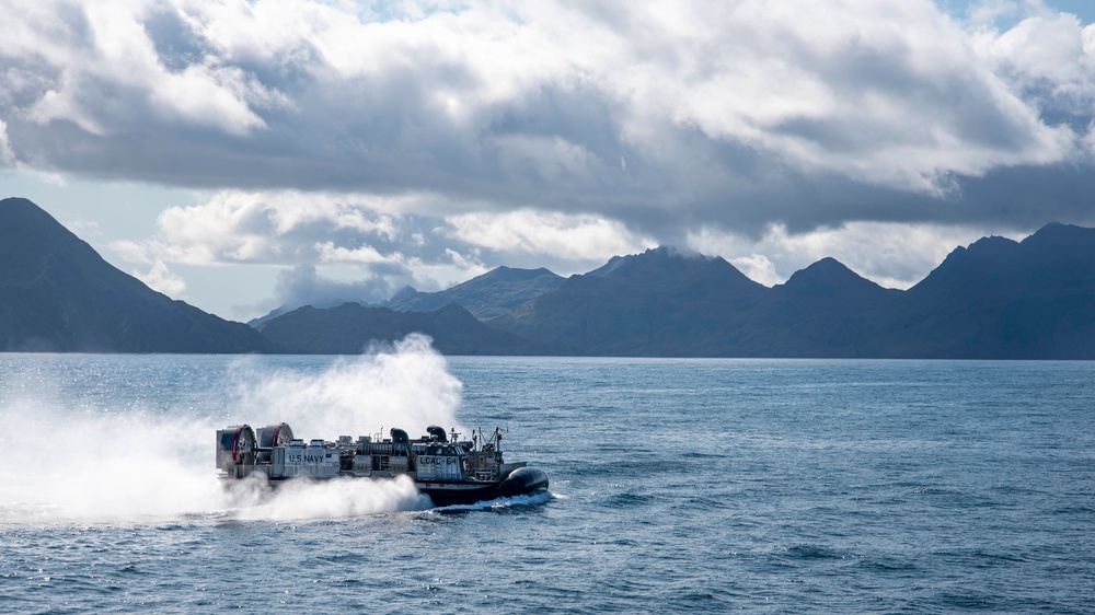 USS Somerset Participates in AECE 19