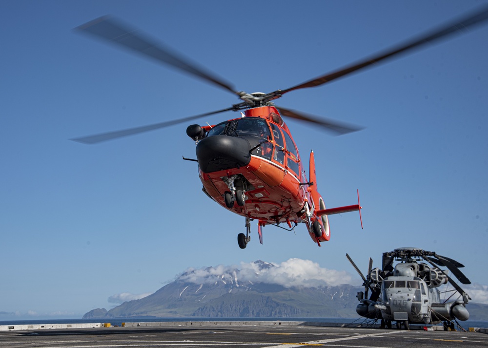 USS Somerset Participates in AECE 19