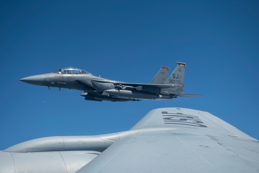 Strike Eagles perform in-air refueling