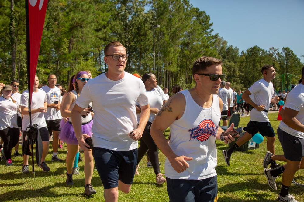 Community runs 5K to end domestic and sexual violence