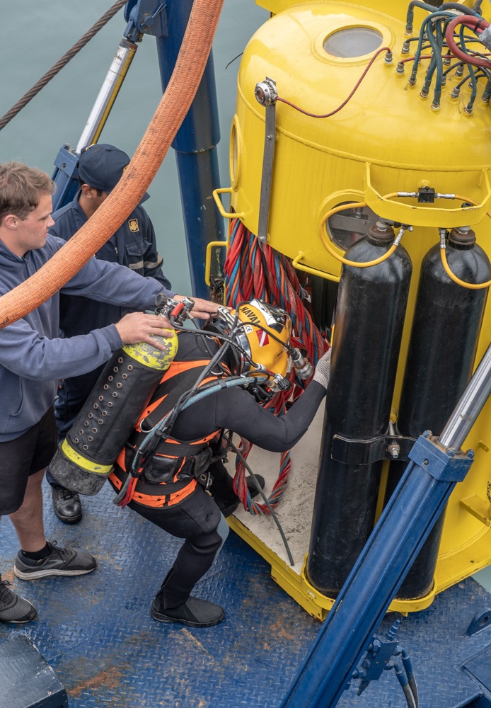 U.S. Navy Promotes Diving Capabilities in Peru