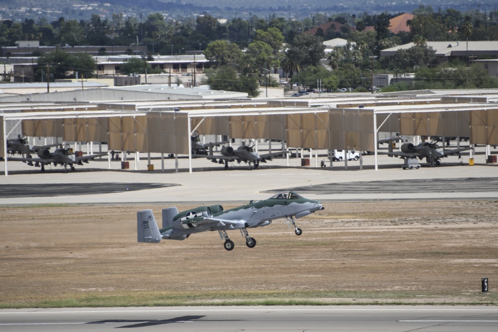 A-10 Demo Team takes flight with new look