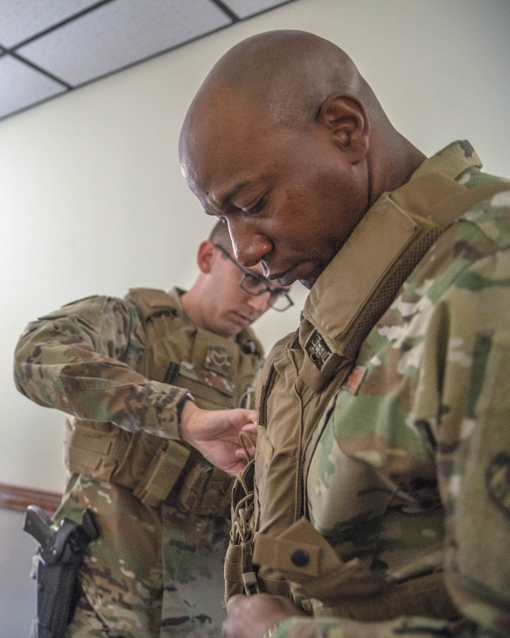 CMSAF Wright Visits Travis Air Force Base