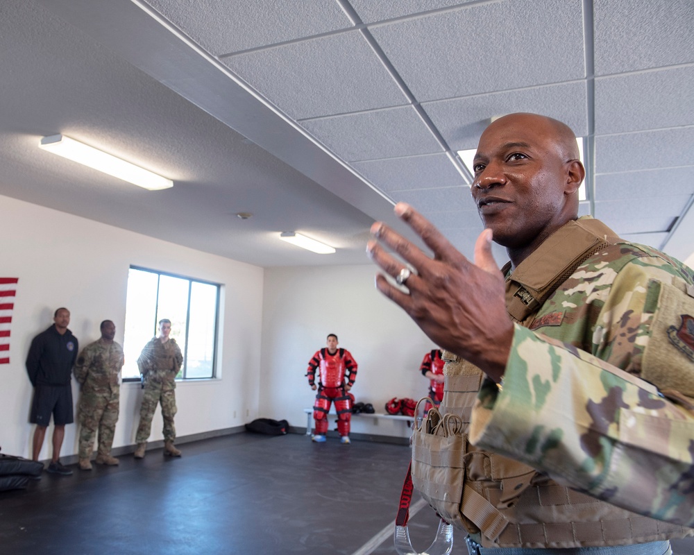 CMSAF Wright Visits Travis Air Force Base