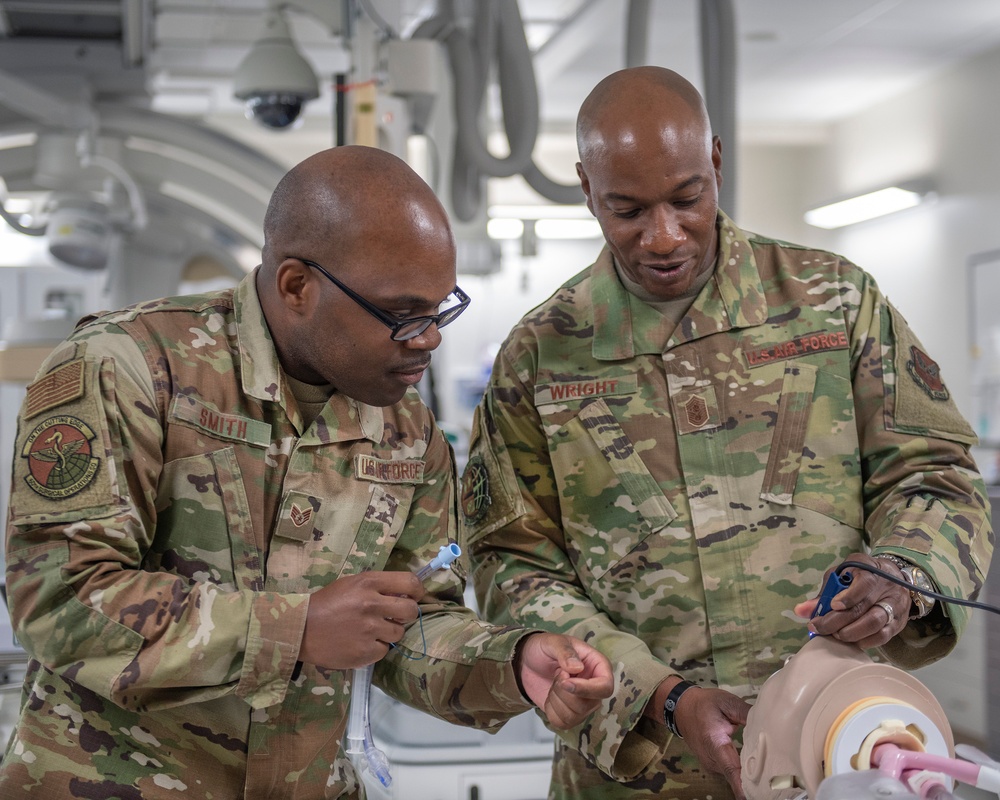 CMSAF Wright Visits Travis Air Force Base