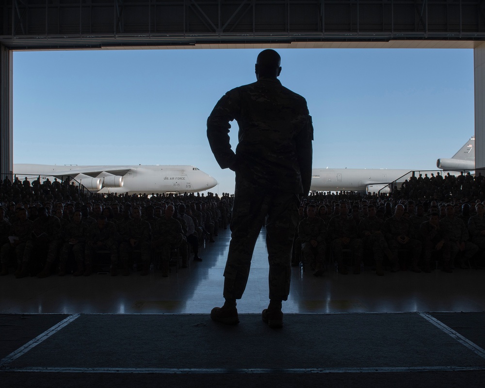 CMSAF Wright Visits Travis Air Force Base