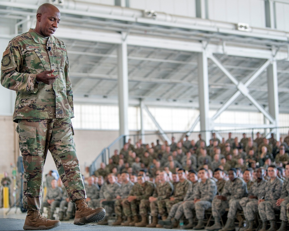 CMSAF Wright Visits Travis Air Force Base