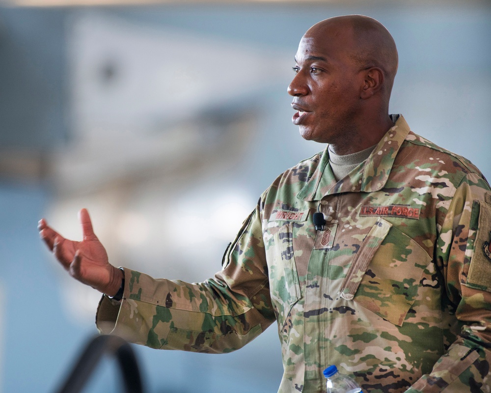 CMSAF Wright Visits Travis Air Force Base