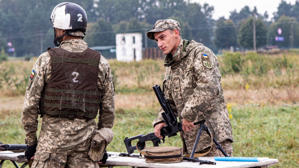 Multi-national weapon familiarization training RT19