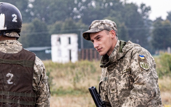 Multi-national weapon familiarization training RT19
