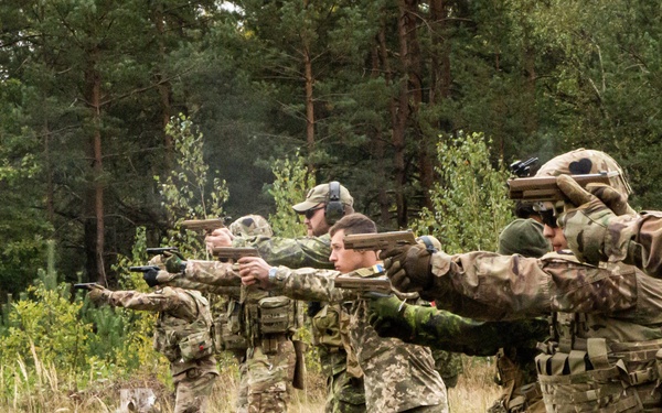 Multi-national weapon familiarization training RT19