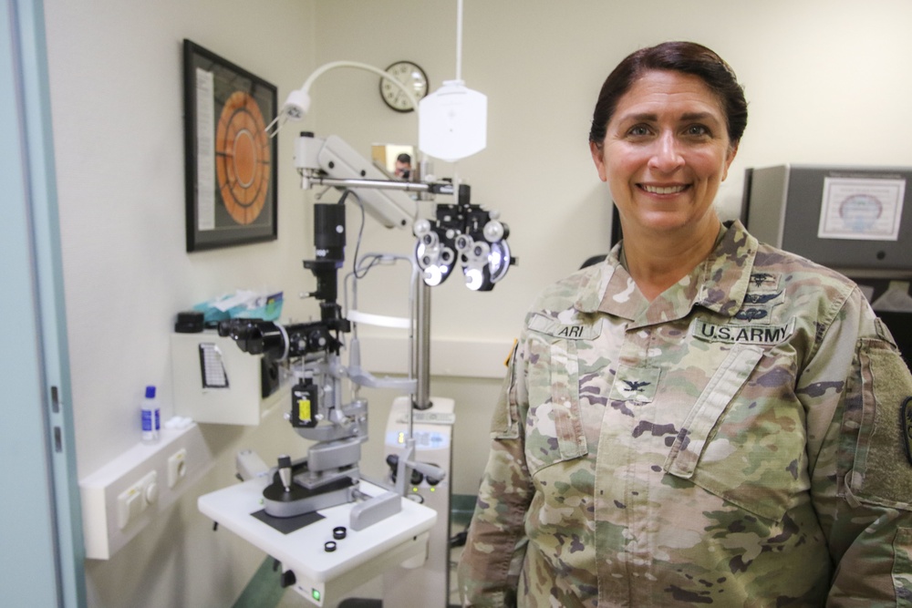 Former engineer officer named Army’s 2019 optometrist of the year