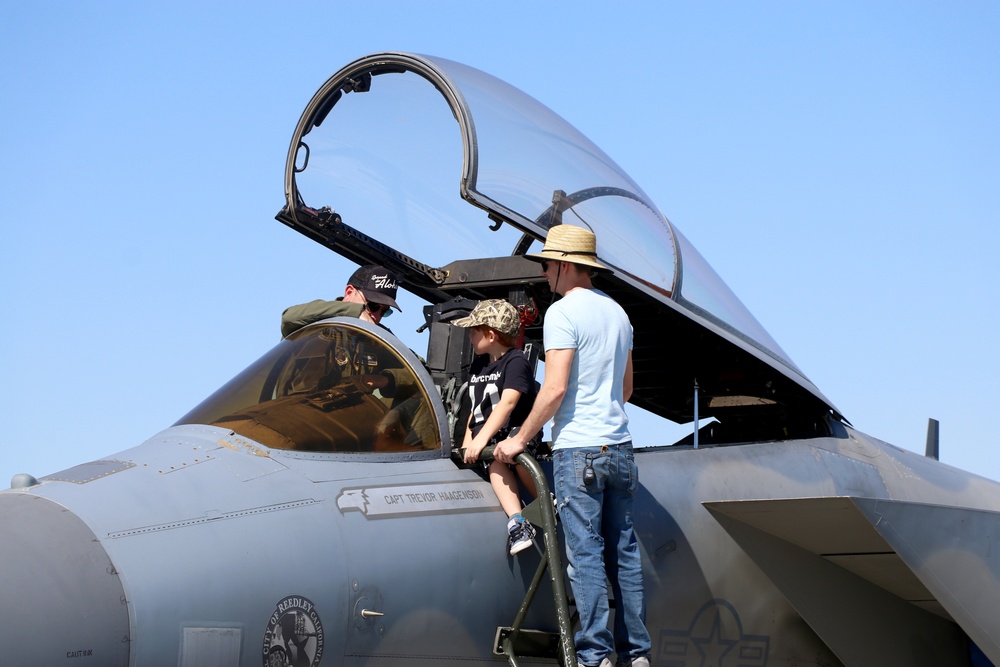 2019 Naval Air Station Lemoore Central Valley Air Show