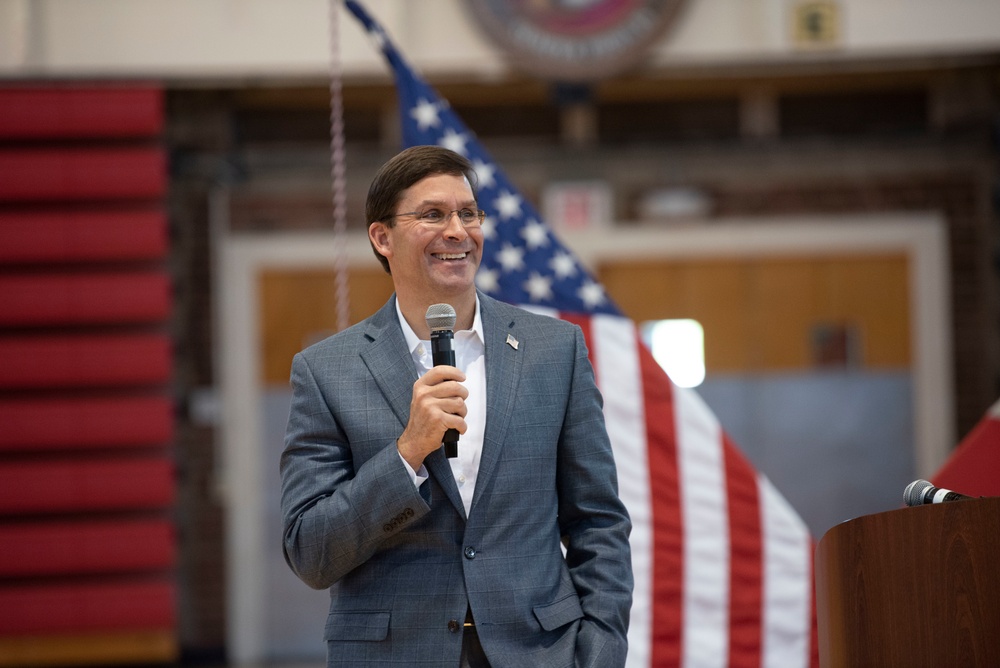 Secretary Esper Visits Marines in North Carolina