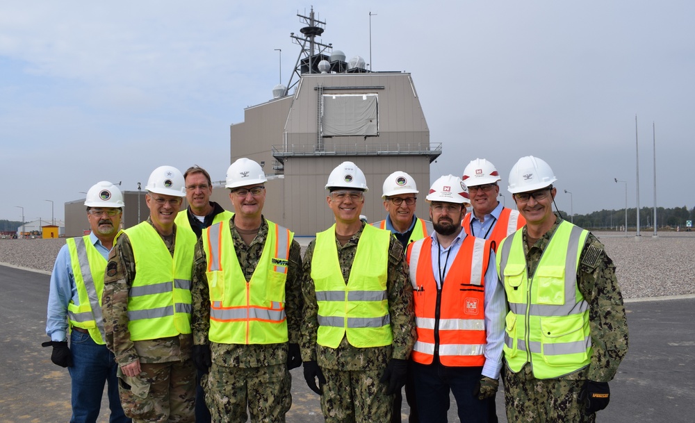 MDA Director Visits Aegis Ashore site in Poland