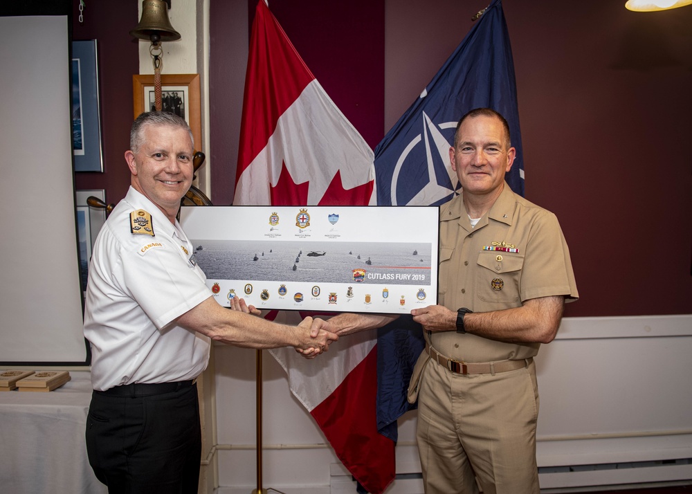 U.S. and Royal Canadian Navy Leadership Pose for a Photo