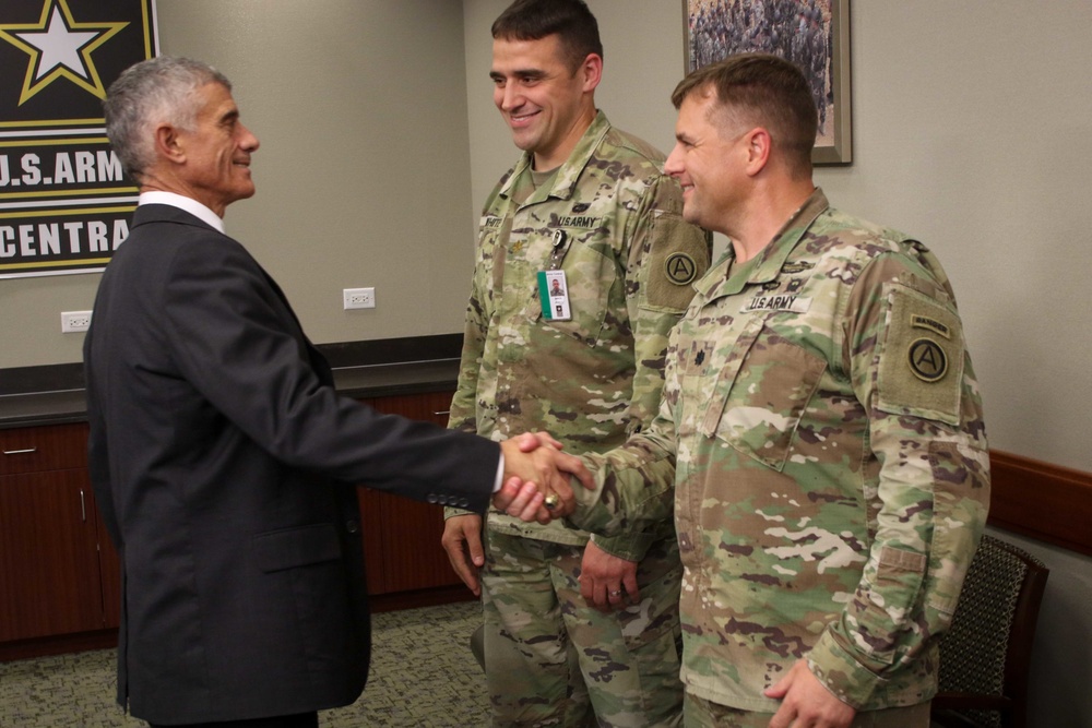 University of South Carolina President visits Patton Hall