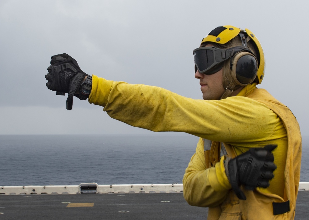 Vertical Replenishment Aboard USS Boxer (LHD 4)