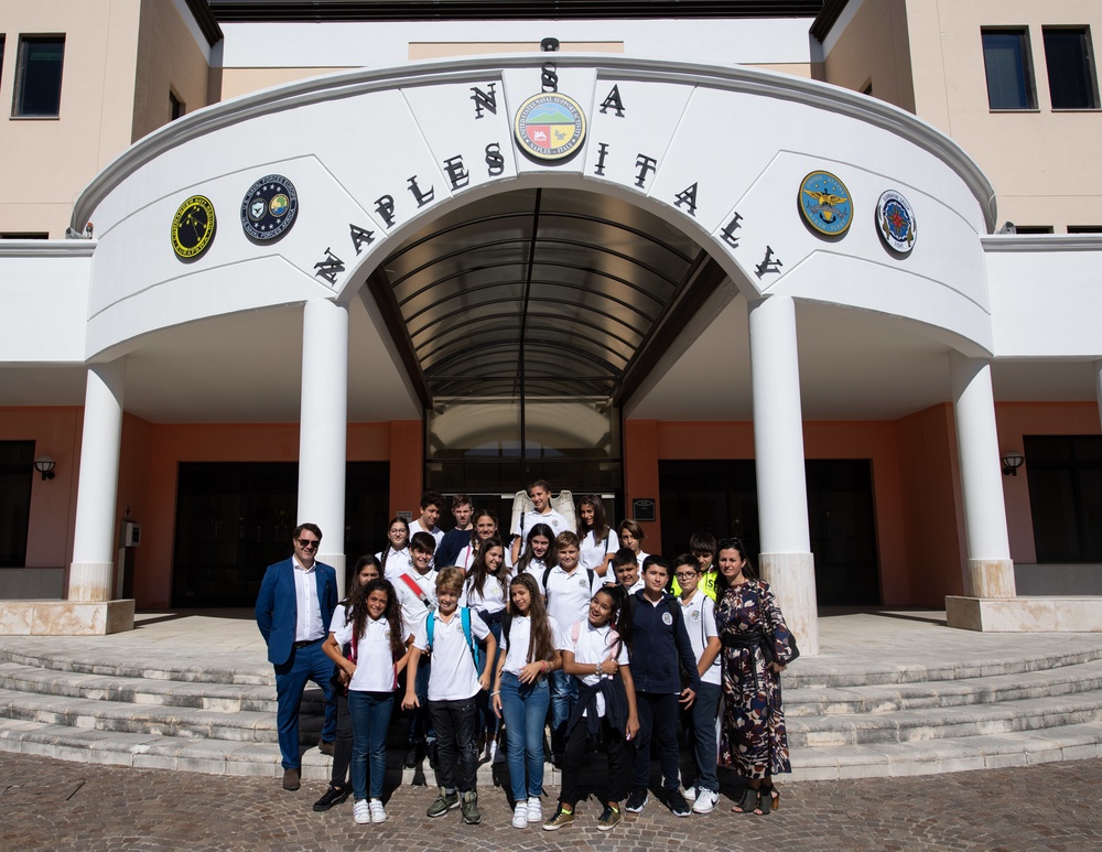 NSA Naples Hosts Italian Students