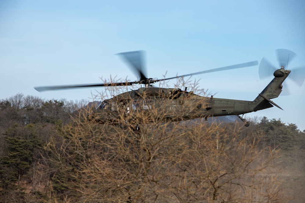 2-2 HOT REFUEL MISSION
