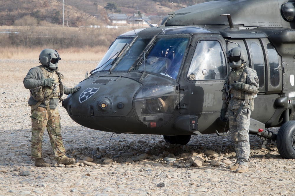 2-2 HOT REFUEL MISSION
