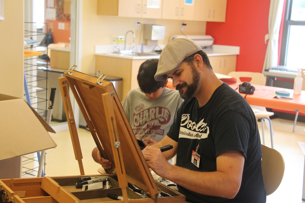 Artist visits Fort McCoy SAC/YC