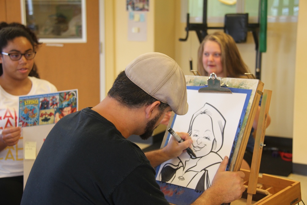 Artist visits Fort McCoy SAC/YC