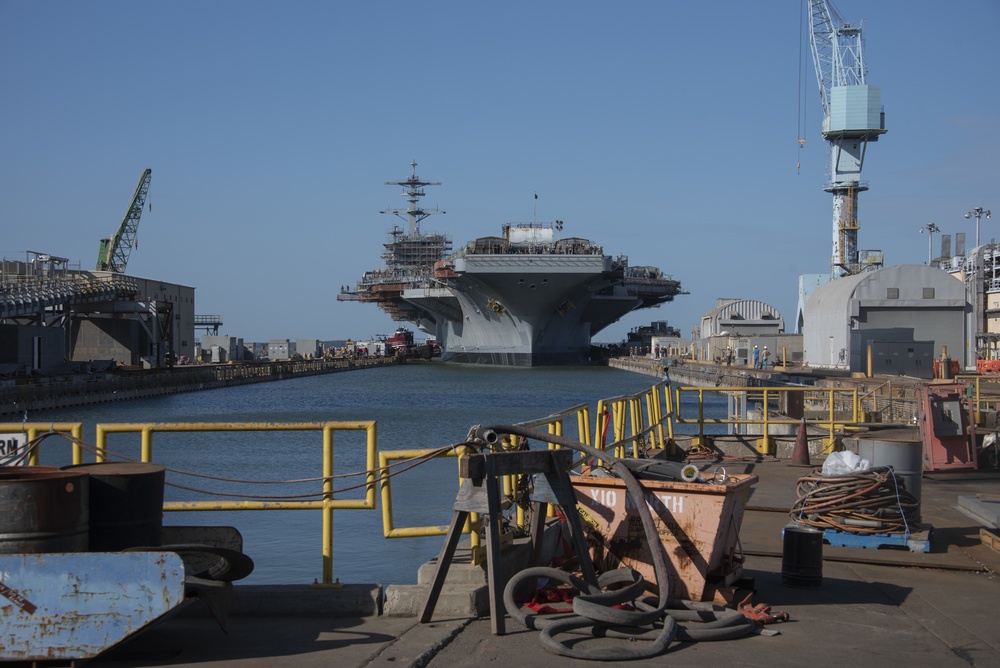 USS George Washington Departs