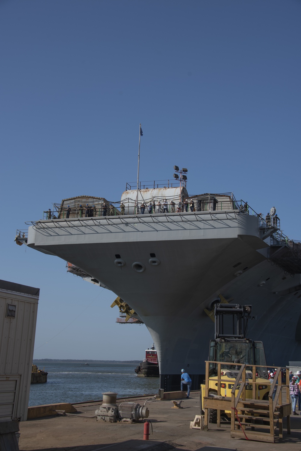 USS George Washington Departs