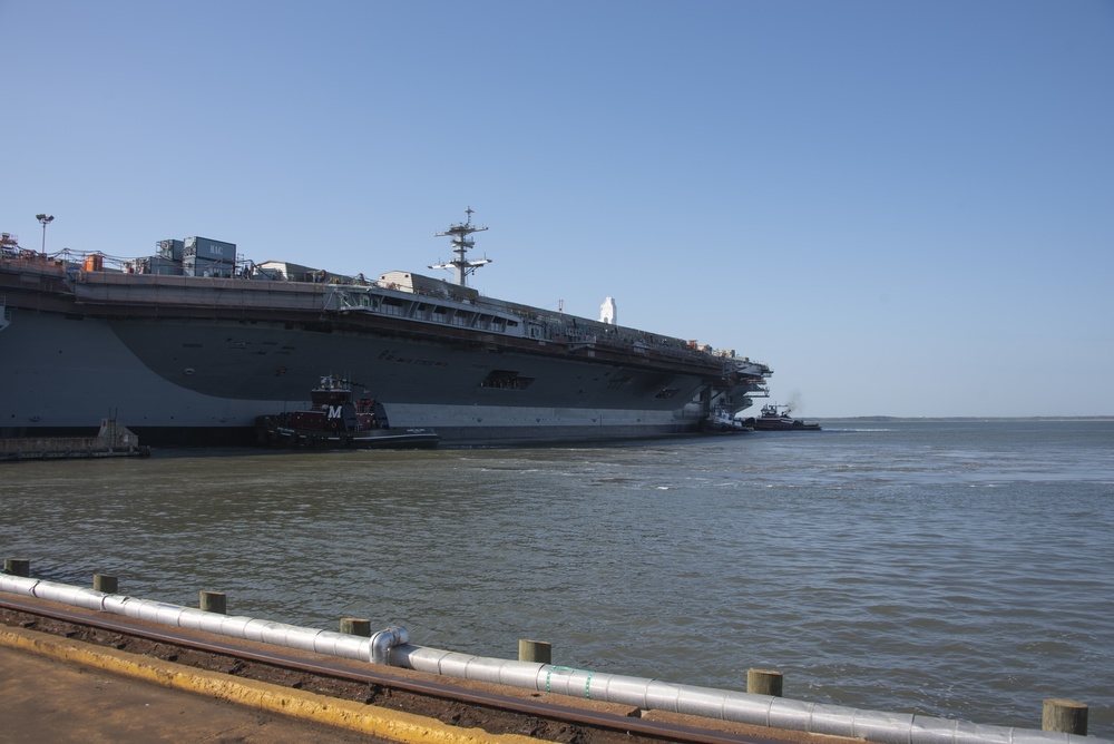 USS George Washington Departs