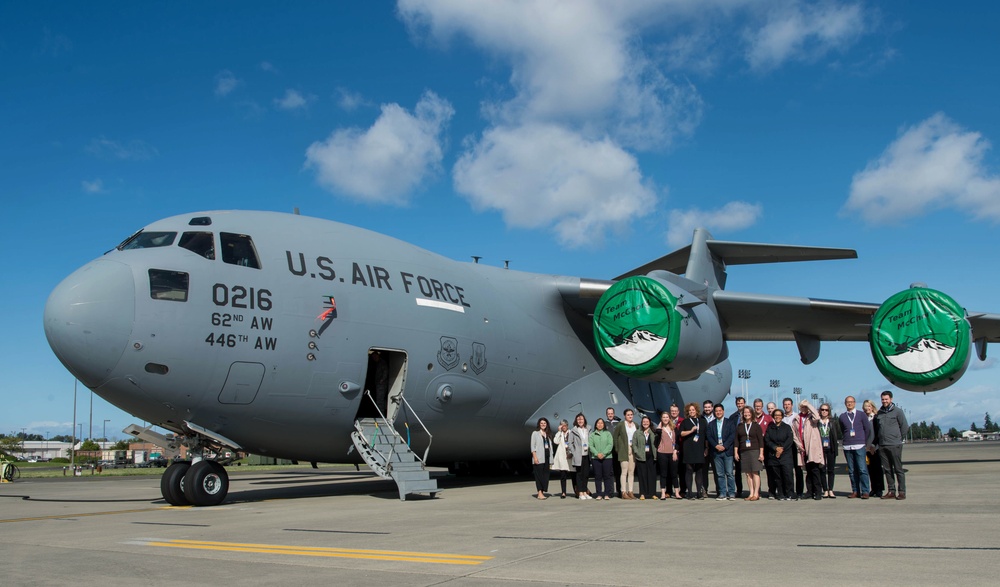 Seattle Chamber of Commerce members gain better insights to JBLM