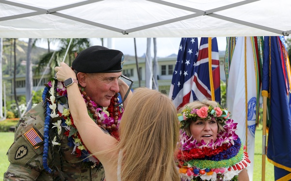 USARPAC Bids Farewell To Commander