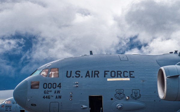 C-17s Prepare for Departure