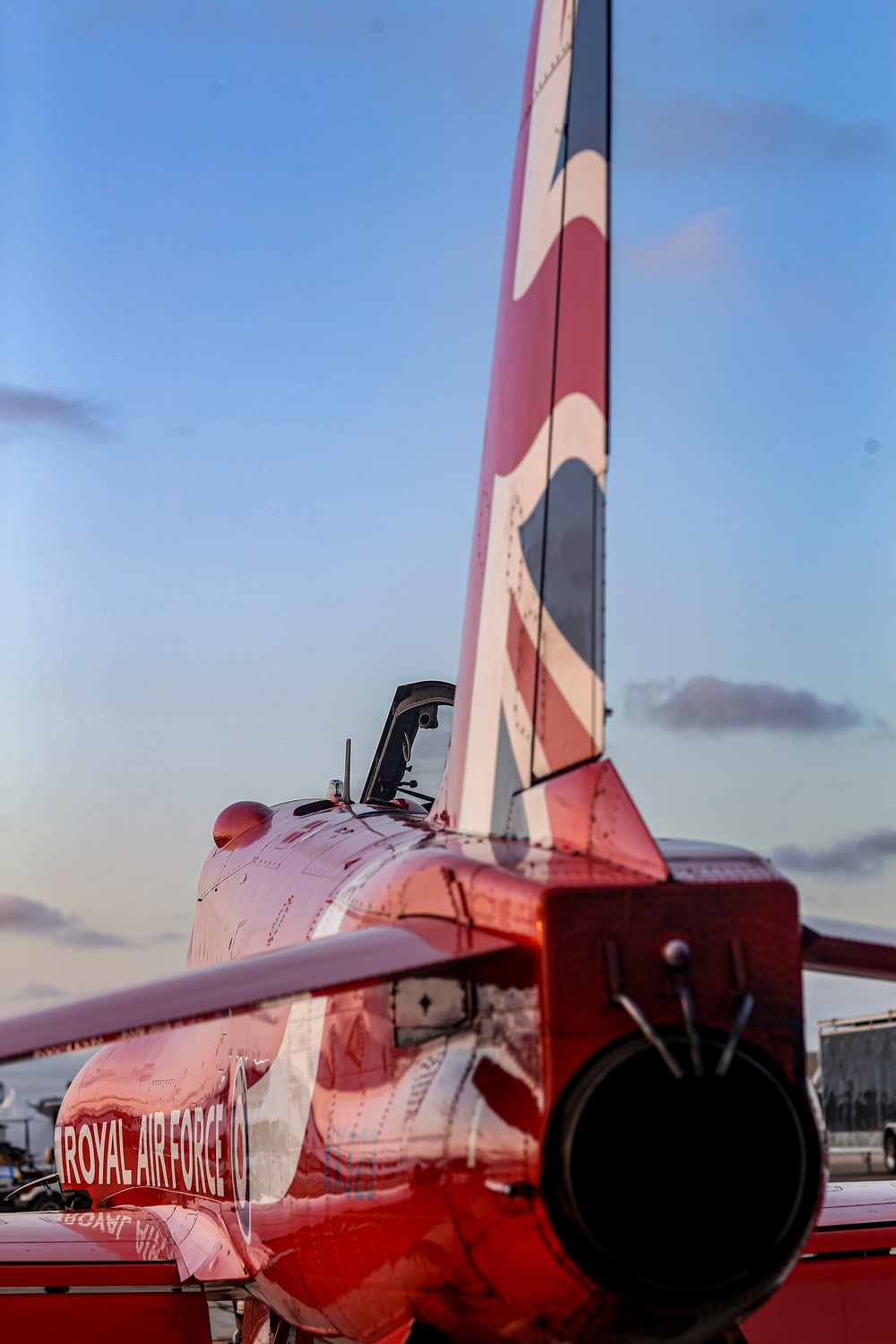 2019  MCAS Miramar Air Show: RAF Red Arrows Arrive
