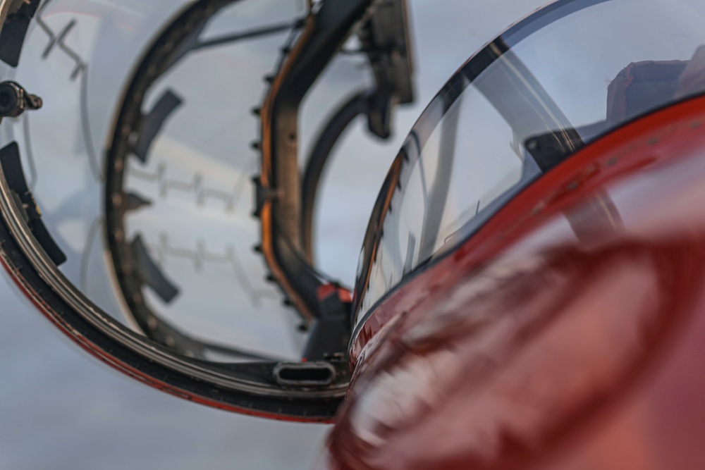 2019 MCAS Miramar Air Show: RAF Red Arrows Arrive