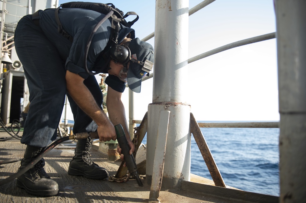 USS San Jacinto Sailors Conduct Maintenance