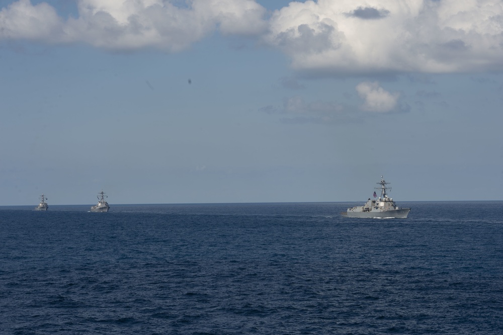 Carrier Strike Group Ten Moves in Formation