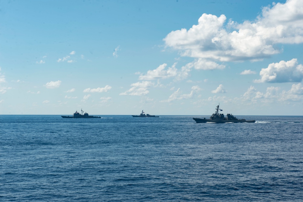 Carrier Strike Group Ten Move in Formation