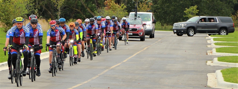 Gold Star Family Weekend: Guardsmen Lead Bicycle Riders Honoring Fallen Warriors