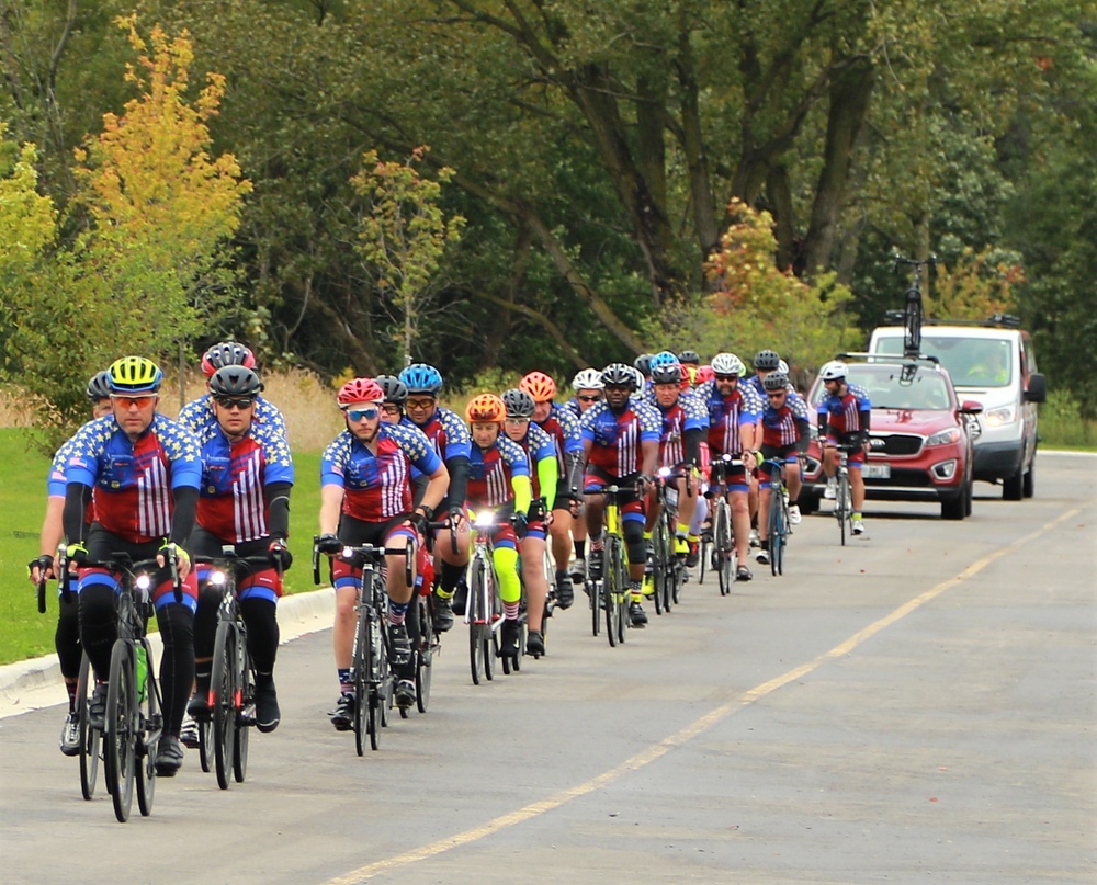 Gold Star Family Weekend: Guardsmen Lead Bicycle Riders Honoring Fallen Warriors