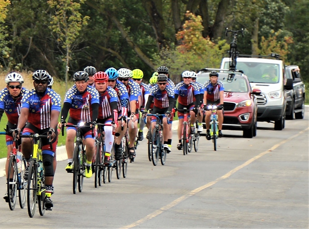 Gold Star Family Weekend: Guardsmen Lead Bicycle Riders Honoring Fallen Warriors