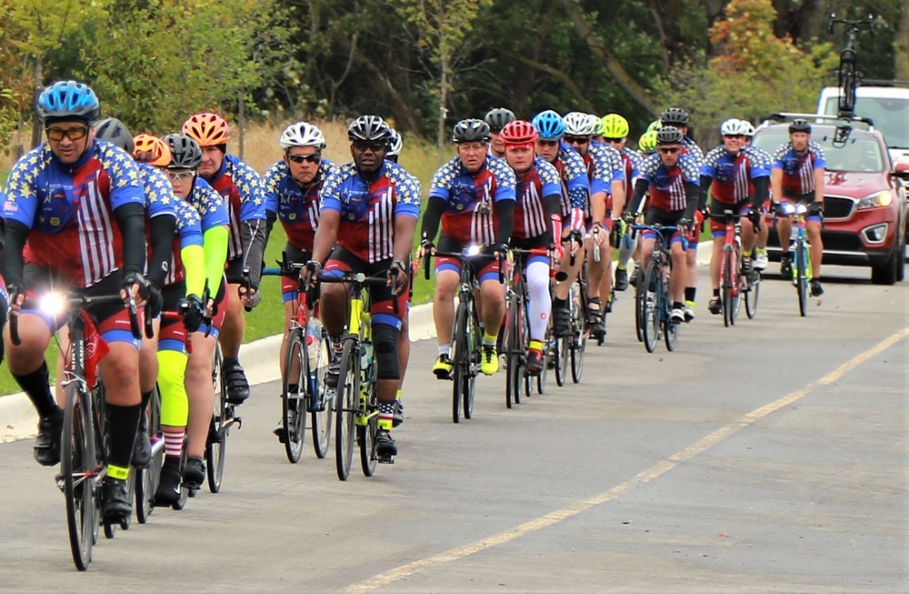 Gold Star Family Weekend: Guardsmen Lead Bicycle Riders Honoring Fallen Warriors