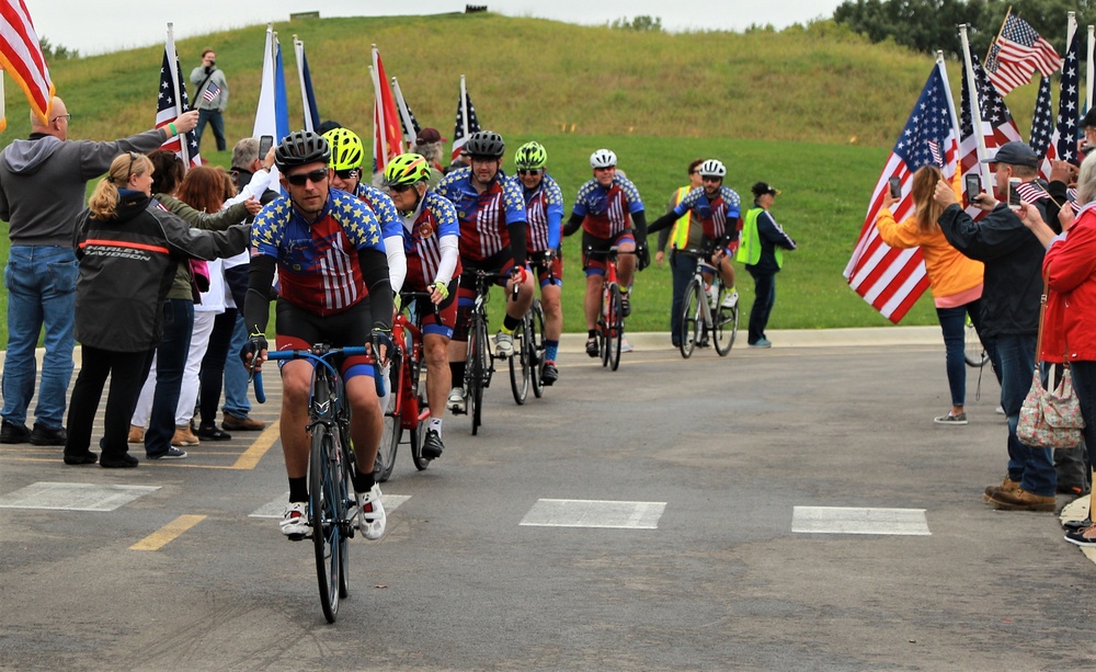 Gold Star Family Weekend: Guardsmen Lead Bicycle Riders Honoring Fallen Warriors